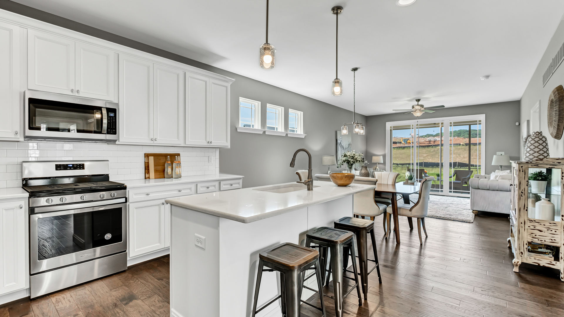 Fisher-Frichtel-Ashland-Windswept-Farms-display-kitchen.jpg